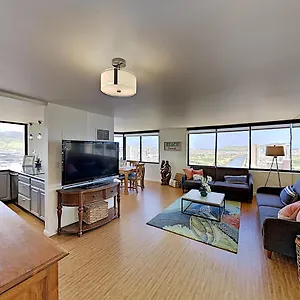 Hawaiian Monarch 203 Apartment Honolulu